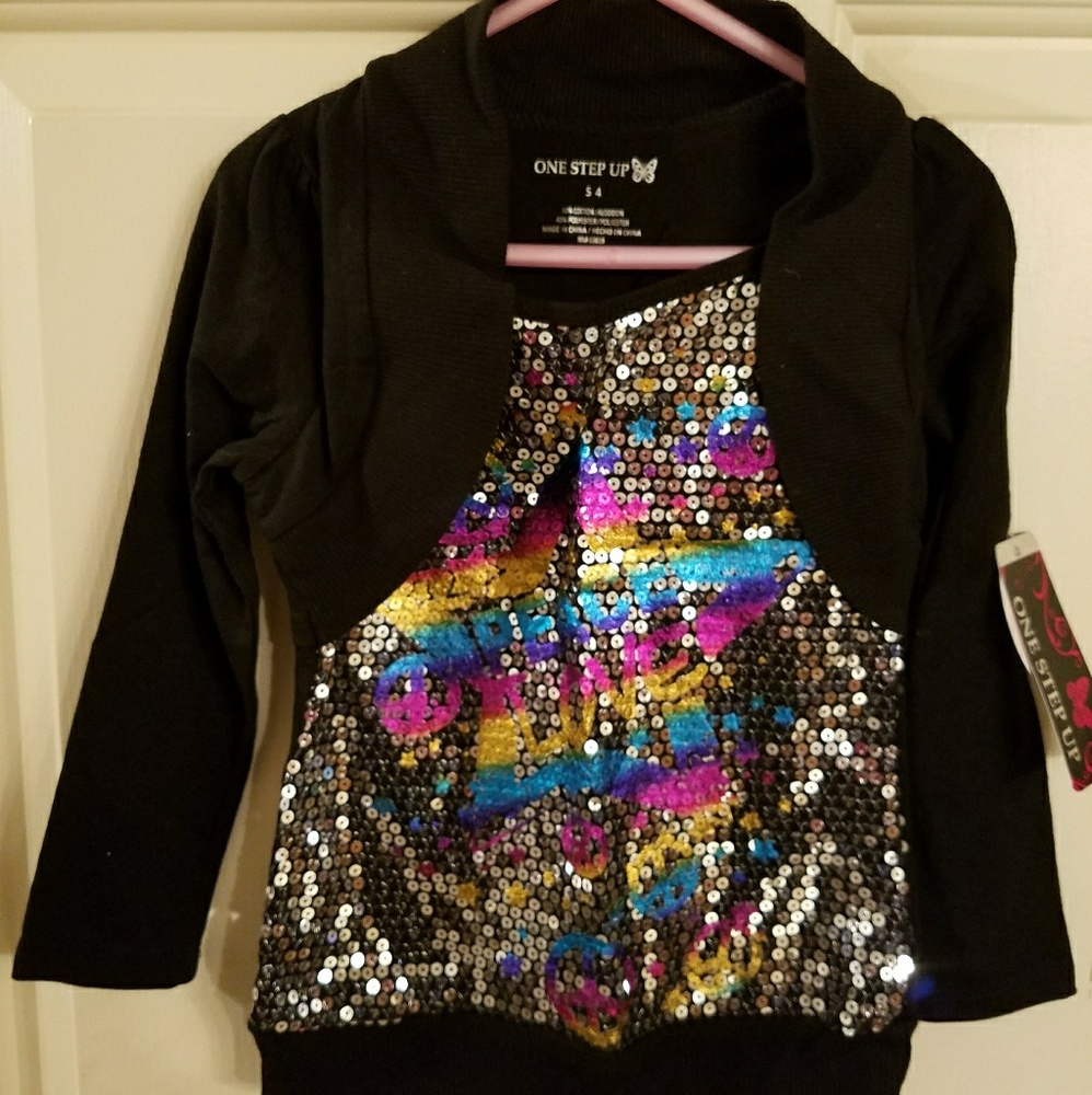 NWT Girls size 4 Sequined top peace love